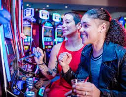 dj58 စလော့ဂိမ်း ဂိမ်းများ မြင်ကွင်း – Slot Reels နှင့် Bonus Symbol